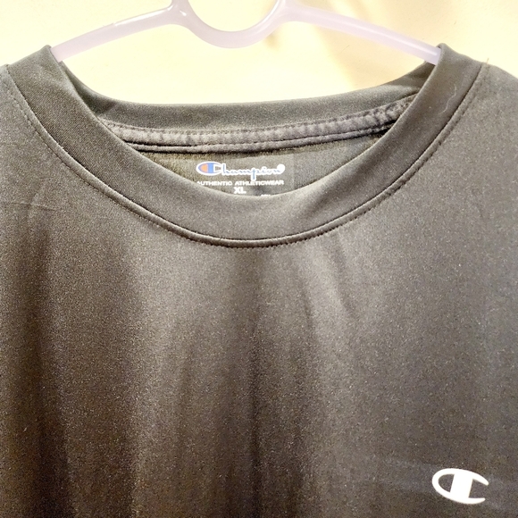 CHAMPION Men's Black Short Sleeves Tshirt Size XL NWT - Picture 2 of 11